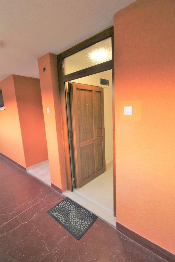 Apartment Pia Šibenik Eksteriør billede
