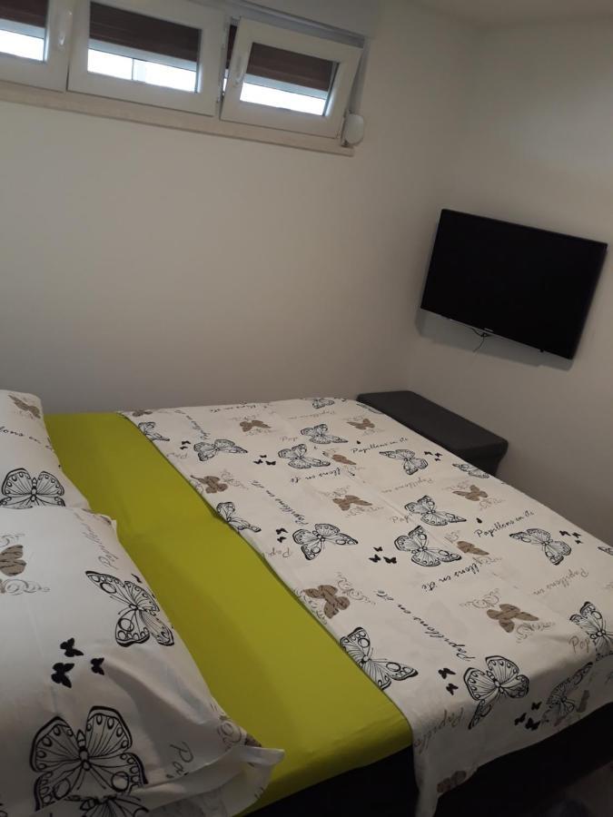 Apartment Pia Šibenik Eksteriør billede
